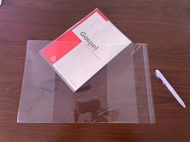 Kütüphane Şeffaf Kitap Kapağı